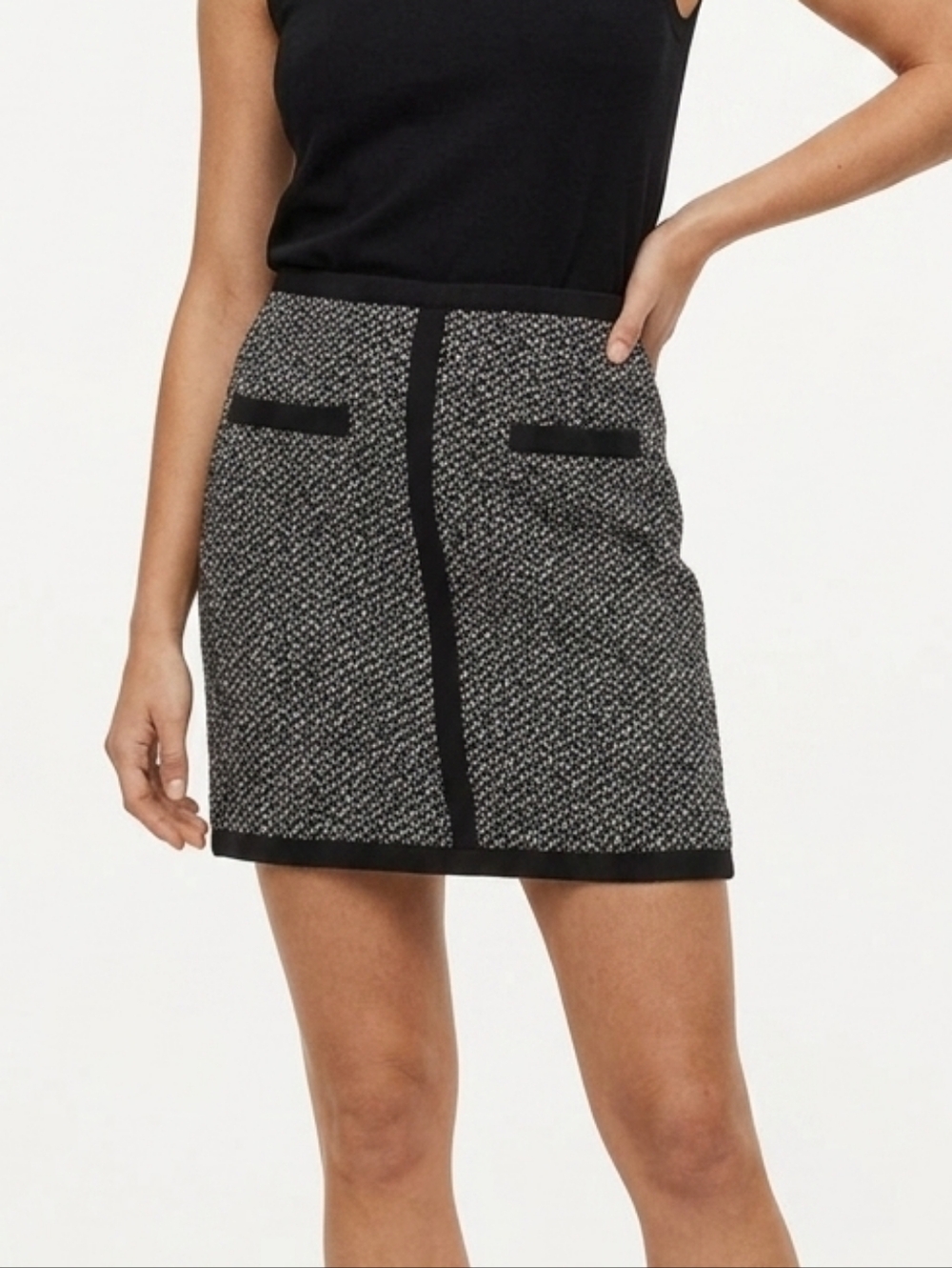 H&M Black and White Textured Mini Skirt